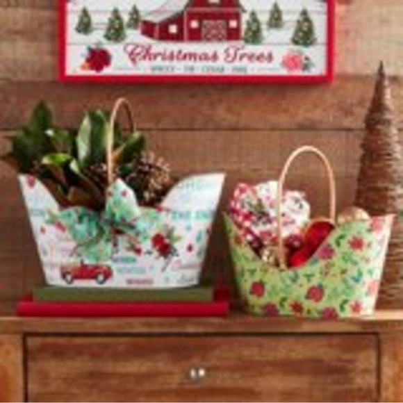 New w/Tags The Pioneer Woman 2-Piece Holiday Metal Baskets Set Below $35 Retail - Picture 2 of 8